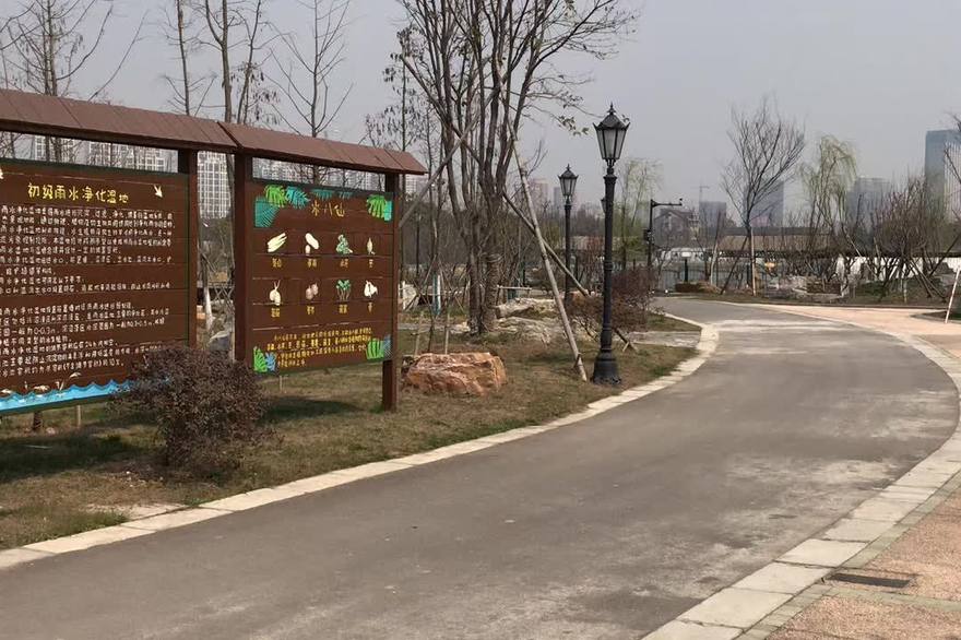 昭通市太阳能路灯应用场景实拍